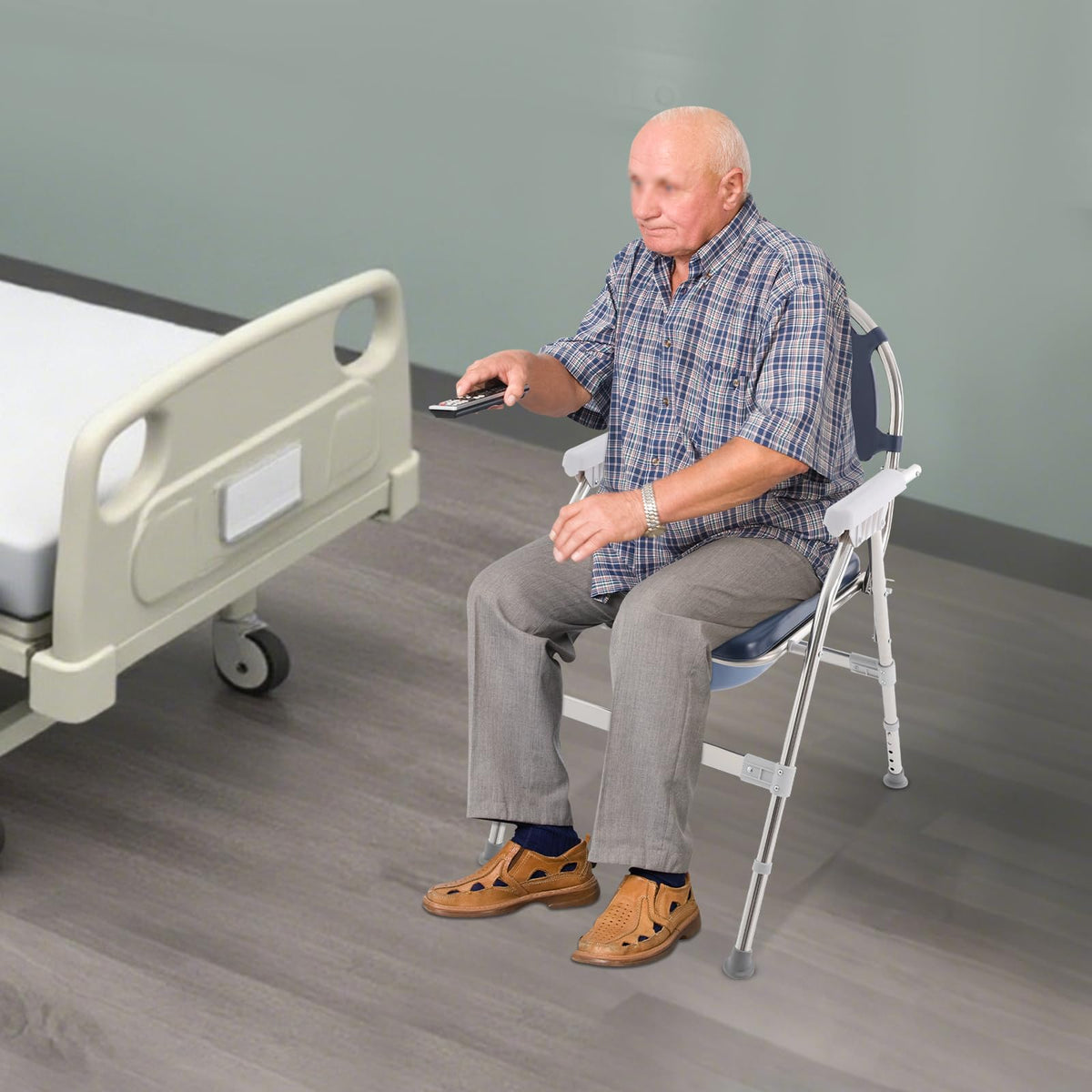3 in 1 Commode Chair with Arms, Adjustable Height, Padded Seat, Toilet Bucket Q202
