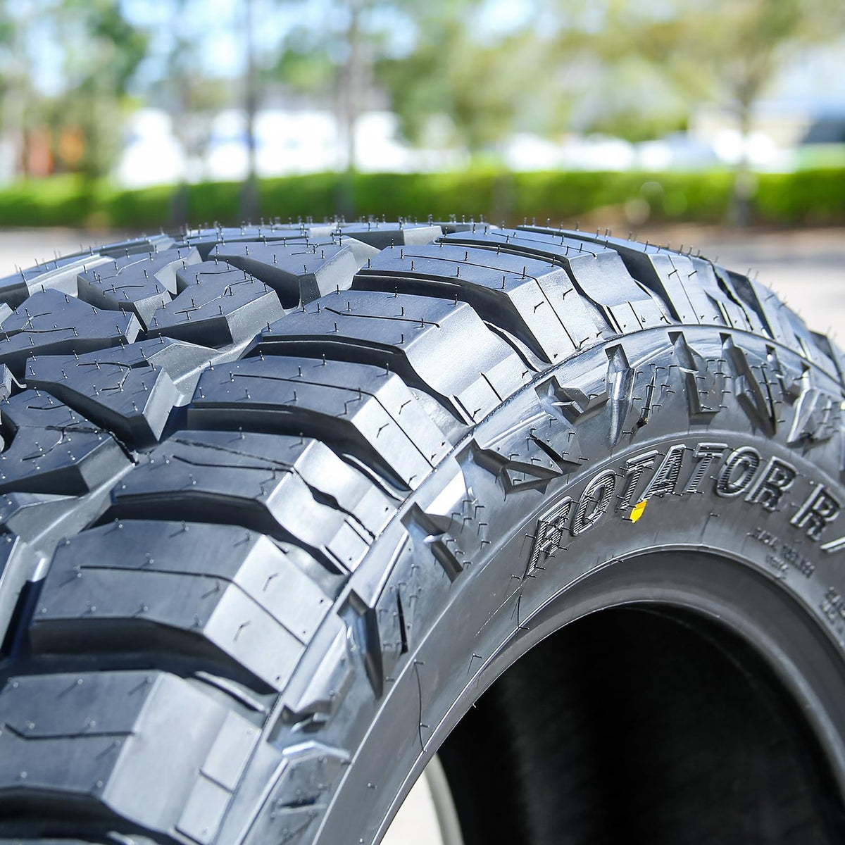 LT275/60R20 Rugged Terrain Tire K264
