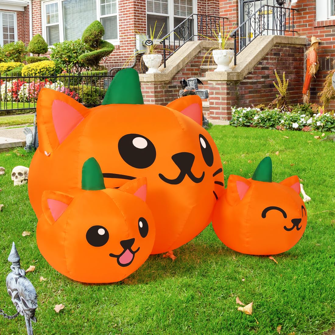 5FT Inflatable Three Pumpkin Cat Head with Built-in LEDs I409133